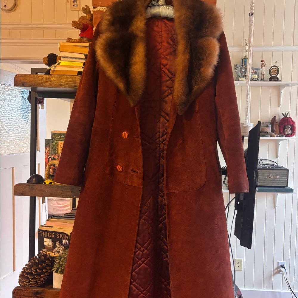 Vintage fur trim suede 70s style coat